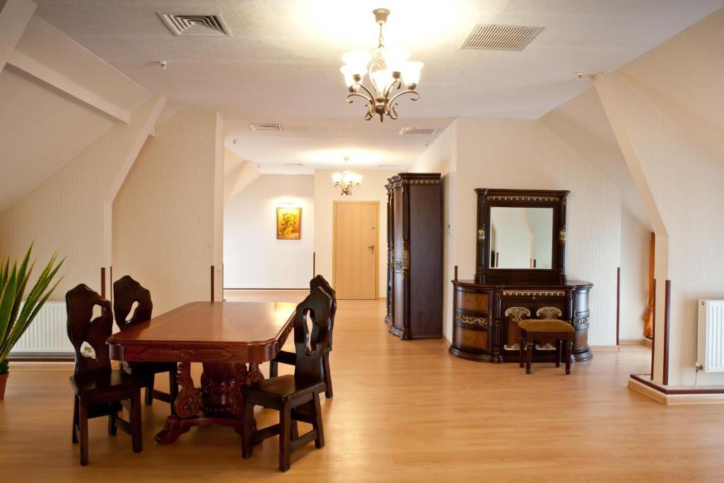 Hotel Complex Verhovina Kiev Habitación foto