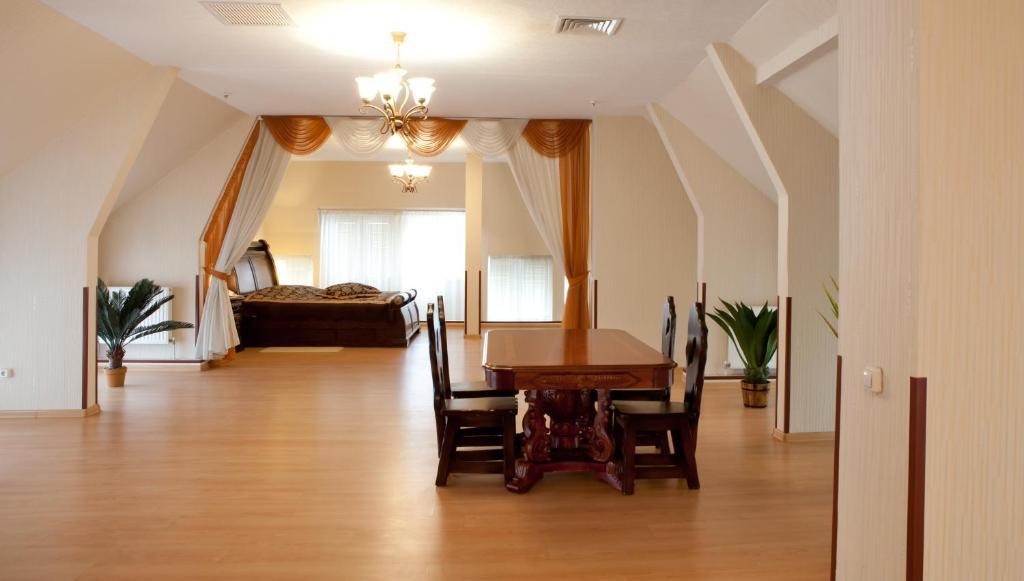 Hotel Complex Verhovina Kiev Habitación foto