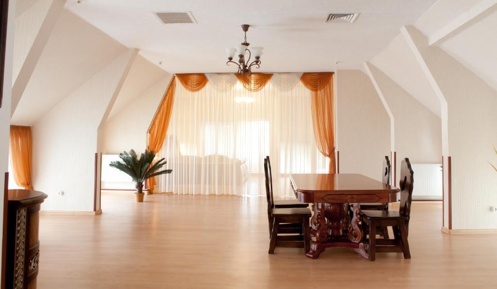 Hotel Complex Verhovina Kiev Habitación foto